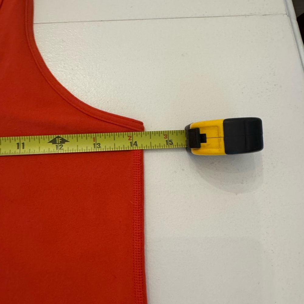 Lululemon Athletica Set of 2 Racerback Red and Gray Tank Tops Size 6 - Picture 6 of 7